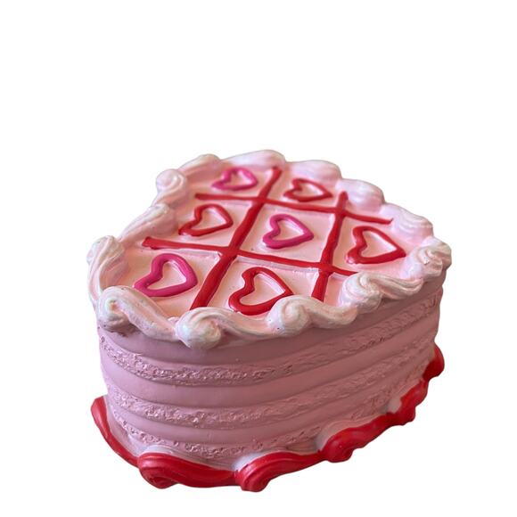 VIRAL Sweet Treats Pink Mini Cakes Set of 3 Valentine's Day Holiday Decor New - Picture 14 of 16